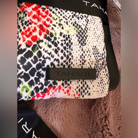 Tahari 2-Piece Set - Black Crossbody Bag + Watercolor Floral Makeup Bag - NWT - Picture 4 of 4